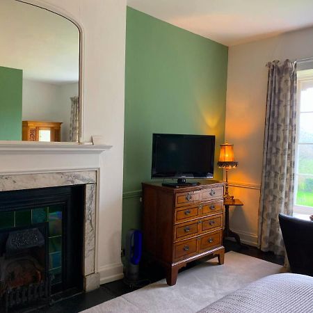 The Old Vicarage Bed and Breakfast Kington  Esterno foto